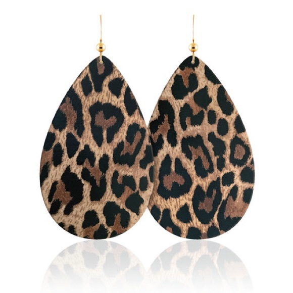 My Favorite Weirdows Jewelry - Leather earrings My Favorite Weirdows Jewelry - Leather earrings